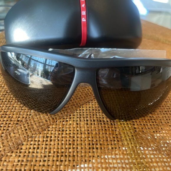 PRADA 09V Linea Rossa Future Sport Sunglasses Black Pilot Wrap Unisex PS09VS - Picture 1 of 7